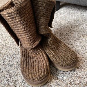 Tall sweater UGGs